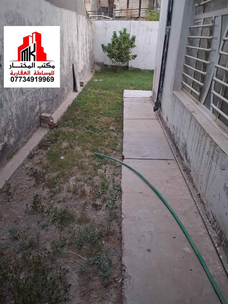 🏠 #للايجـٰآر_في_السيـديـه 🏠
بيت ١٦٠ متر كلاسك نظيف ومرتب 
البيت يتكون من مدخلين 
يحتوي على كراج وحديقه 
و٢ غرف نوم وصاله ومطبخ ومنور داير البيت 
وخدمات 
الاقتصادين خلف اعداديه الصناعه 
بدل الإيجار ٨٠٠ الف 
📱______________  ☎️ 
للاستفسار #مكتب_المختار_للوساطه_العقاريه
اتصال +واتساب 📞 📱 
***********
