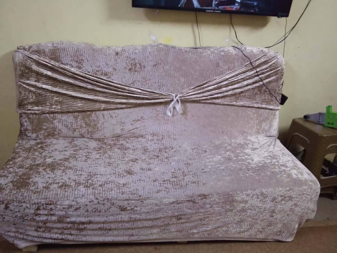 السلام عليكم ديوان للبيع خمس قطع السعر 100 وبي مجال
تواصل رقم الهاتف يا واتساب ***********
*********** موصل حي انتصار شارع 30
