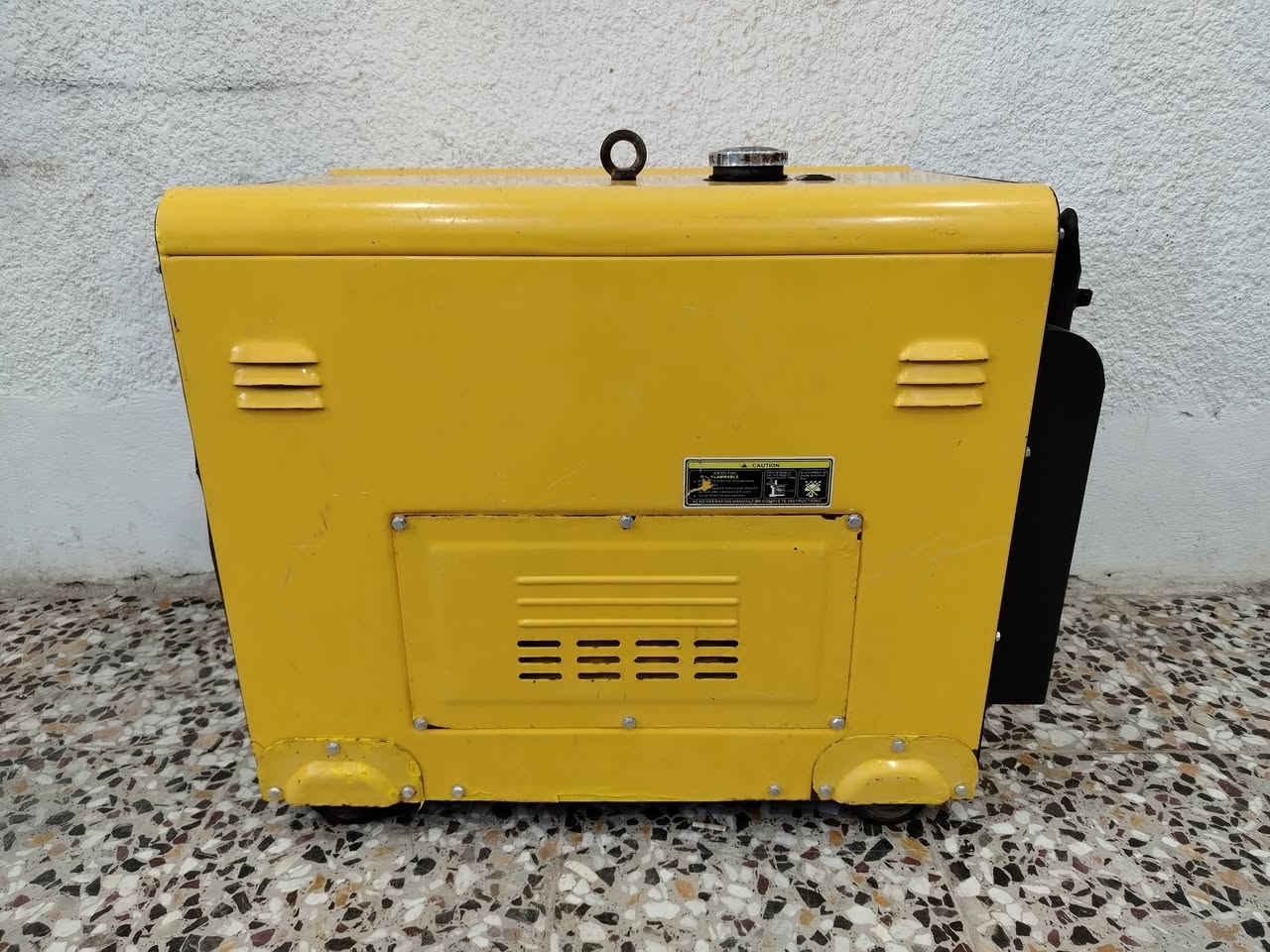 سلام عليكم مولده كاز كاتم 7كيفي 28امبير مولده كلش نضيفه بلاديه ما داخله تصليح نكره سلف سعر 800 مكاني بغداد الشعب تواصل ***********
