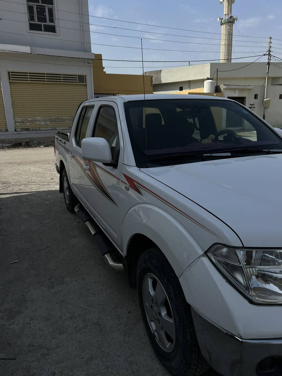 السلام عليكم نيسان نيفاره موديل ٢٠٠٩ سياره حلوه جاهزه من كلشي وضع بلاد اوتوماتيك رقم بغداد الدولي بسمنه السياره تحويل مباشر بيه شبر صبغ جاملوغ الامامي بيه بارد مكان واحد الباقي كفاله محرك ما مفتوح ماشيه ٢٠٠ الف حقيقي مكان ديالى بعقوبه للاستفسار ‭٠٧٧١ ٠٢٢ ٢٤٤٣‬
