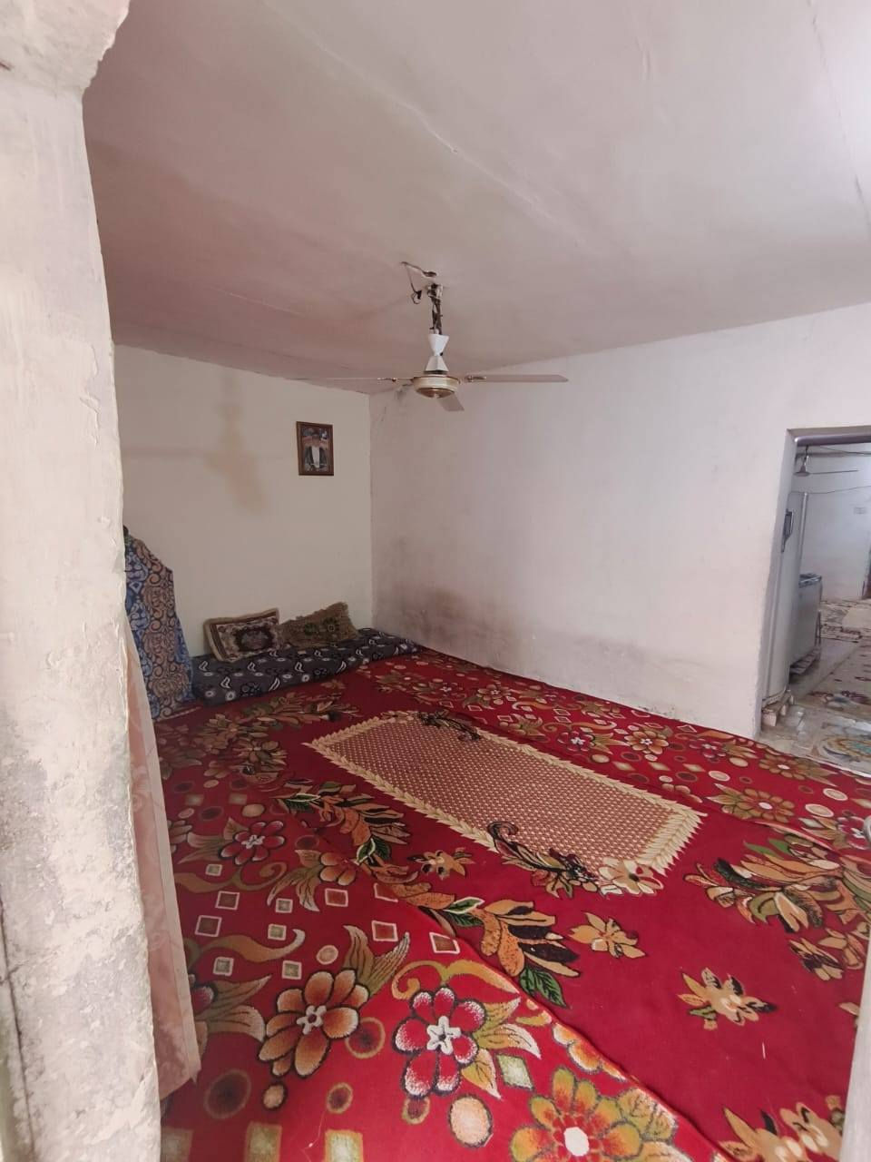 السلام عليكم، بيت للبيع الرضويه الخامسه قرب مدرسة البطوله وقرب مدرسة عقد الولاء الأهليه، وقريب على المدارس المتوسطه
المساحه ٣٢٥ م ركن، ٣ غرف نوم وهول وإستقبال وصاله ومطبخ و صحيات داخليه وخارجيه، وبي حديقه تصلح لبناء مشتمل للأستفسار الإتصال ***********
