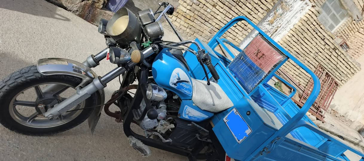 سلام وعليكم عدي ستوته
جمرة موديل 22 مرقم
 انكليزي سنويه مداور
ثاني يوم بسمي 
 شاصي مكفول 
مامتعوبه ستوته احله من صور 
مكان سوق شيوخ رقم صاحب ستوته ***********
