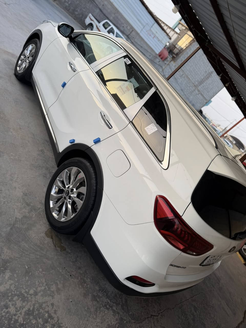 سورنتو 2020 كفاله عامه حتى الدعاميات فول مواصفات عدا البنرامه ماشية 71 رقم بصرة بأسمي السعر 238 وبيه مجال للشراي *********** مكاني بصرة المدينة
