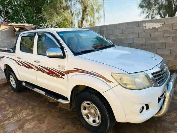 فور ويل 2014 مكفوله
رقم ذي قار بسمي  مكانهه قلعه سكر 
السعر 210 وبينه مجال 
الاتصال ع الرقم ***********
