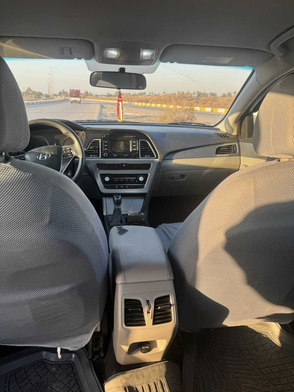 سوناتا موديل 2017وارد خليجي
سياره مكفوله كفاله عامه 
بعدهي عله وضع شركه 
نص فول مواصفاتها 
شراي يتصل رقم لهاتف ***********
