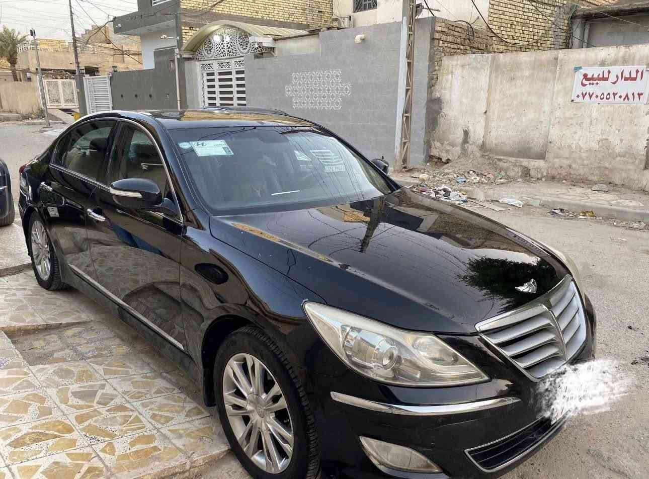 السلام عليكم 
جينسيس 2014 خليجي مكفوله كفاله عامه السياره رقم اريبل تحويل مباشر السياره جديده وكامله من كلشي وجاهزه من كلشي السياره فول مواصفات 
منظومه زنون متكامله 
تحكم ستيرن 
مثبت سرعه 
علامه ترحيب واشاره بالمري 
ثلاث وضعيات قياده 
كشنات كهربائيه 
شاشه 
كاميرا خلفيه 
كشنات جلد 
بصمه 
فتحه سقف 
للاستفسار ***********
