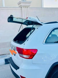 شيروكي لاريدو • ٢٠١٣ • ٣٦٠٠ ٦ سلندر