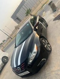 نيسان التما موديل 18قطعتين ماشيه 140الف بصمته تحكمات ستيرن  ابواب بصمه...