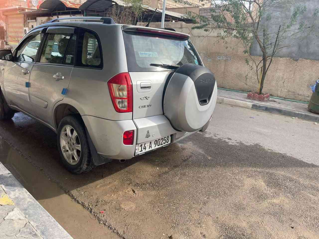 السياره مديل 2014 مكفوله سياره نظيفه مكينه 2000 كير ميكانيكي سنويتها بشهر الخامس تنتهي شرط تحويل السياره حداديه 90 ‎%‎ السياره بيها تاخير بالتشغيل مرات اتاخر ومرات نكره سلف سستم البانزين يرادله ادامه والسياره نواقصها كلش قليله ماشيه 118 الف بيها جراد بالبنيد وبالكصه مال القماره بعد معروف السلفري يصير بيها جراد 
اكرر الموضوع شرط التحويل لان راعيها قدرني وخلاني مااداورها لان انا جناي بس صارت عندي ظروف وراح ابيعها السعر 70  بيها مجال قليل*********** الزبير, البصرة
