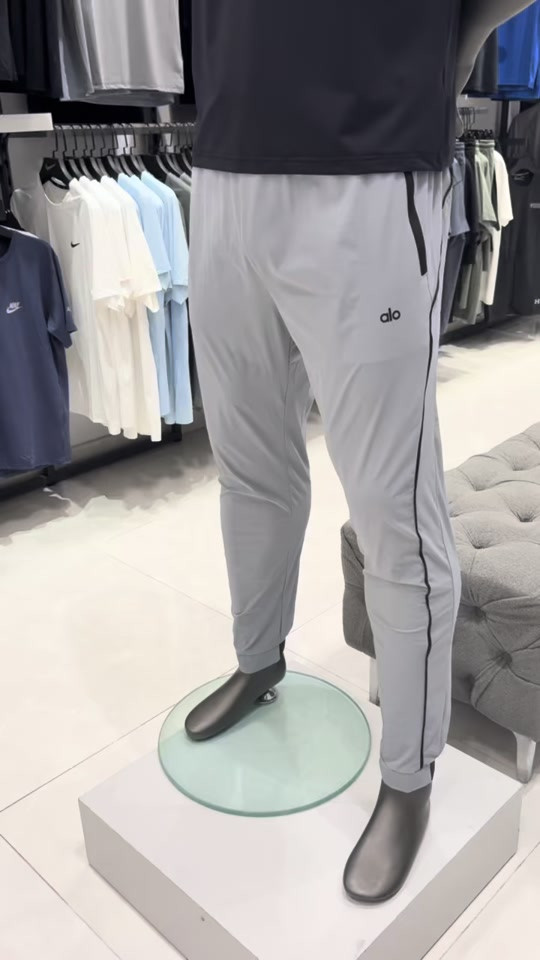 احدث الموديلات  بجامه وتر بروف  كصه عدله ماركة alo اعلى كوالتي  السعر 17,000 قياسات (m-L-XL-XXL-) ــــــــــــــــــــــــــــ العنوان بغداد القادسيه مدخل ساحة قحطان ثاني استداره ع يسار للحجز ☎️☎️*********** #explore 

