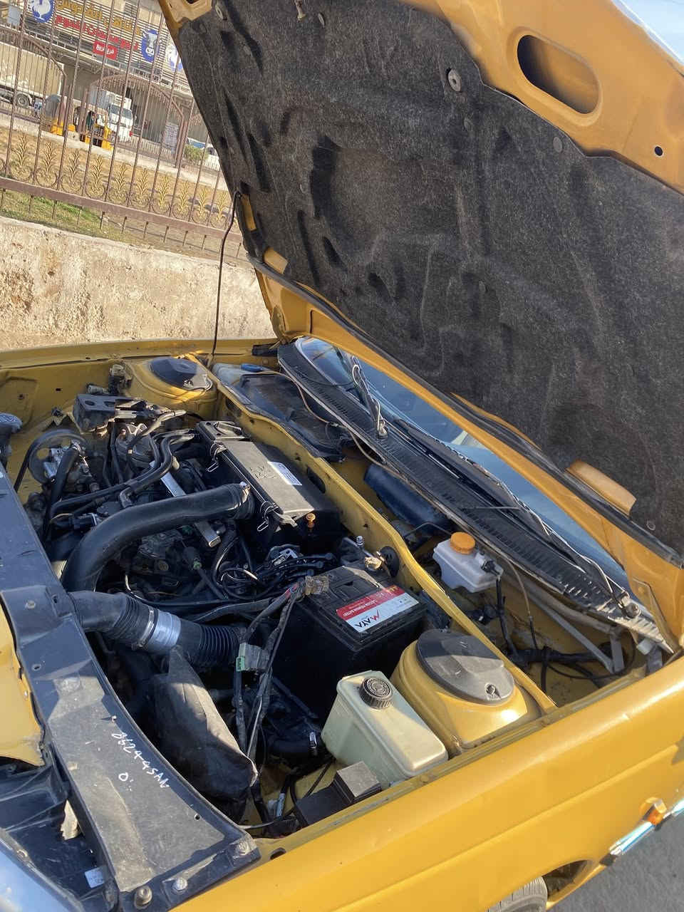 السلام عليكم مكلف بل نشر هذا رقم صاحب السياره نتصال مباشر ***********) بيجو بارس ٢٠١٥ رقم بغداد الجديد نكليزي هيئه مصفره البارحه ) مكينه مكفوله كير مكفول تبريد ثلج كهربيات شغاله لايت زنون صدر تخم تاير بل صدر نقص درايم شفت لا ضربه ولا خياس ولا تبديل فقط هلالات خلفيه (عنوان بغداد الحريه سعر ٤٧
