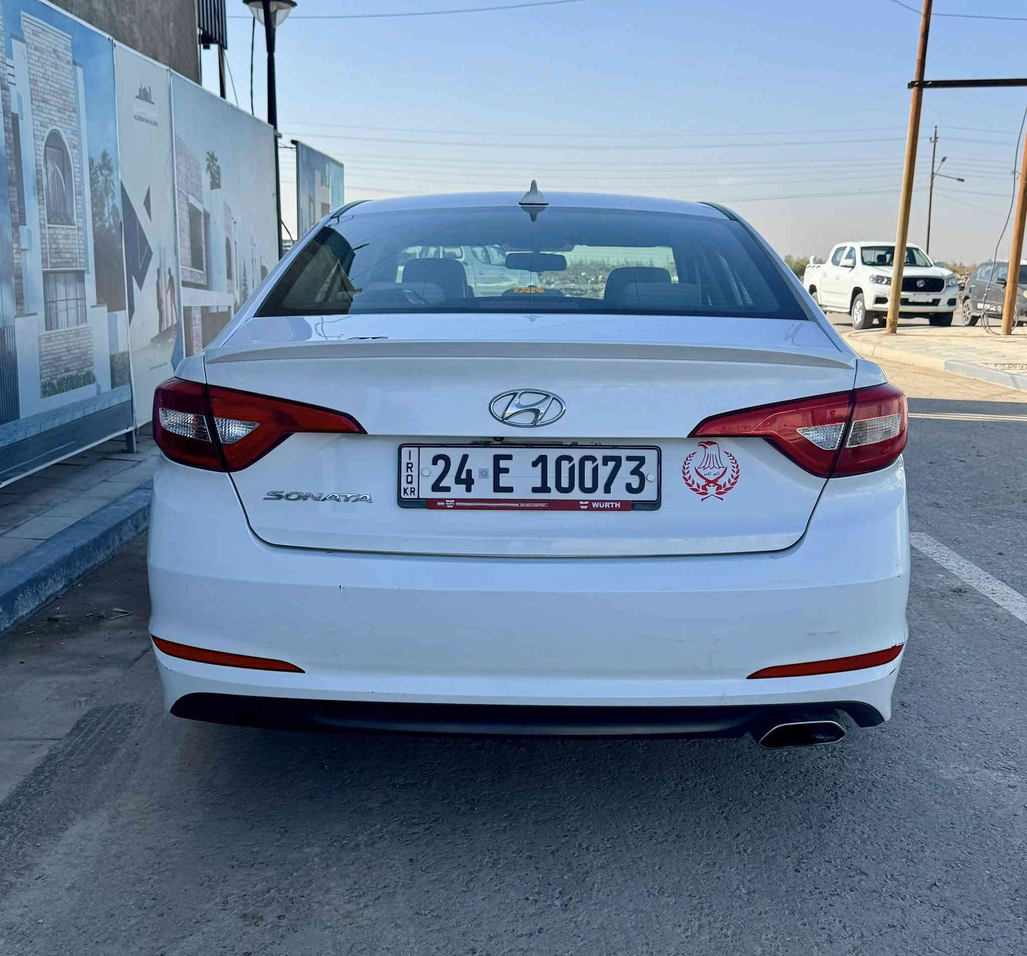 هيونداي سونات (2017)

⚙️ محرك gdi 2400
🚗 ماشية ١١٠ ألف ميل حقيقي
❄️ تبريد كامل)
📱 شاشة كبيرة + كاربلاي + بلوتوث + اتصال
ويل كب 
🪑 مقاعد مخمل
⚡ ثلاث وضعيات قيادة (ECO – NORMAL – SPORT)
🎛️ فول تحكم ستيرن
💡 LED + زينون ليلي
🖥️ شاشة أعطال كبيرة 
🛣️ مثبت سرعة
🛞 حساس ضغط الإطارات
✔️ السيارة كاملة وما بيها أي نقص

🔧 الملاحظة:
حادثه دعامية فقط كما موضح بالصور ورش ربع القمارة أثر تقشير 

السعر: 128 ورقة 
مكان تواجد السيارة بغداد
للتواصل رقم ***********
