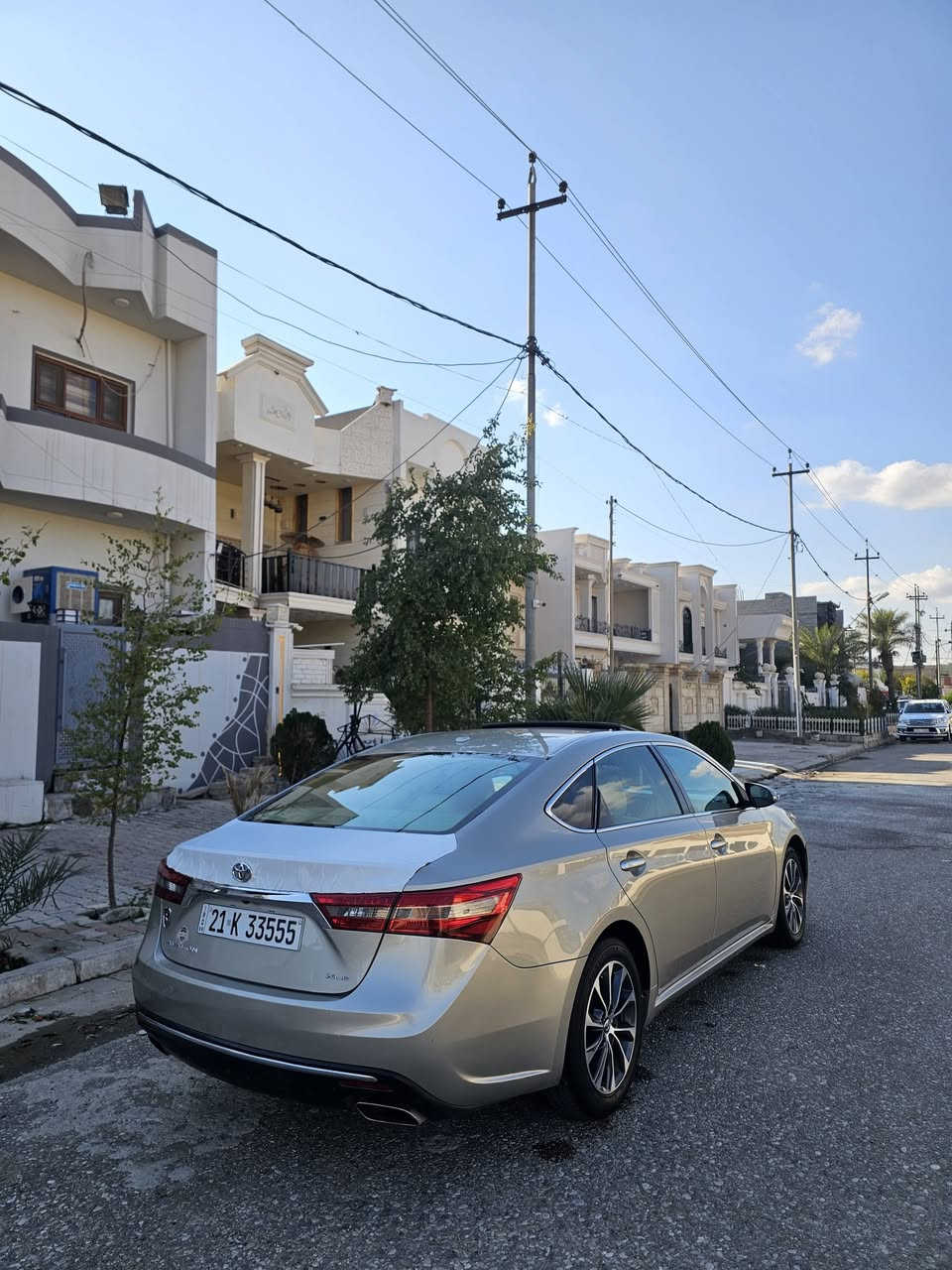 افلون موديل 16موصفات XLEفول لون ذهبي مميز
داخل اصفر ملكي صاج 
ضرر جاملغ بنيد كما واضح بالصور 
محرك كير شرط بدون فتح بدون عيب
بصمه دخول ذكي
تحكم ستيرن شفتات
فتحة سقف 
رادار نقطه عمياء 
شحن مبايل لاسلكي
ايكو اسبورت نورمال
تبريد لمس 3 قطع
مرايا قلاب 
كشن جلد هيتر 
رقم سليمانيه جديد
هزه جديد جاهزه 
سعر جدا مناسب 167
شراي اتصل ***********/***********
مكان كركوك غير متواجد علفيس
مراوس سيارات شمال حسب القناعة
