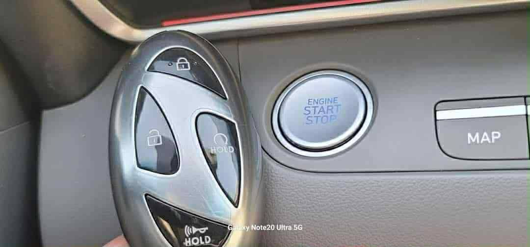 السلام عليكم النترا 2024
وارد امريكي 
مرقم بغداد بسمي
  حادثها باب وجاملغ وبنيد بدون دواخل صور الحادث موجودة 
سونر مرفق
 ماشية ٢٣  الف كيلو

السعر ١٥٧ وبيها مجال
- حجم المحرك ٢٠٠٠ دوش 
 بصمة 
 تشغيل عن بعد 
 دخول ذكي 
إشارة ترحيب عند الاقتراب 

١١- رادار امامي 

رادار خلفي

نقطة عمياء 

١٤- مانع تصادم 

١٥- توقف ذاتي 
تحديد السرعة 
 تحديد المسار 
 قيادة آلية
 دخول ذكي 
 إشارة ترحيب عند الاقتراب - صندوق Auto يفتح عند الاقتراب منه 
 لايت اوتوا تشغيل حسب الوضع 
ثلاث وضعيات للقيادة (normal ، smart ، Sport ) 

٢٦- شاشة كبيرة لمس بحجم 10.25 تحتوي على بلوتوث واتصال لاسلكي ونظام الملاحة (الخرائط GPS) - تحتوي على أندرويد وابل كار بلي - شاشة القيادة دجتل تتغير مع وضعية القيادة 

 نظام الصوت بويز Bose يضم ٨ مكبرات للصوت عالية الجودة 
صندوق ذكي عند الاقتراب

الدورة 
***********
