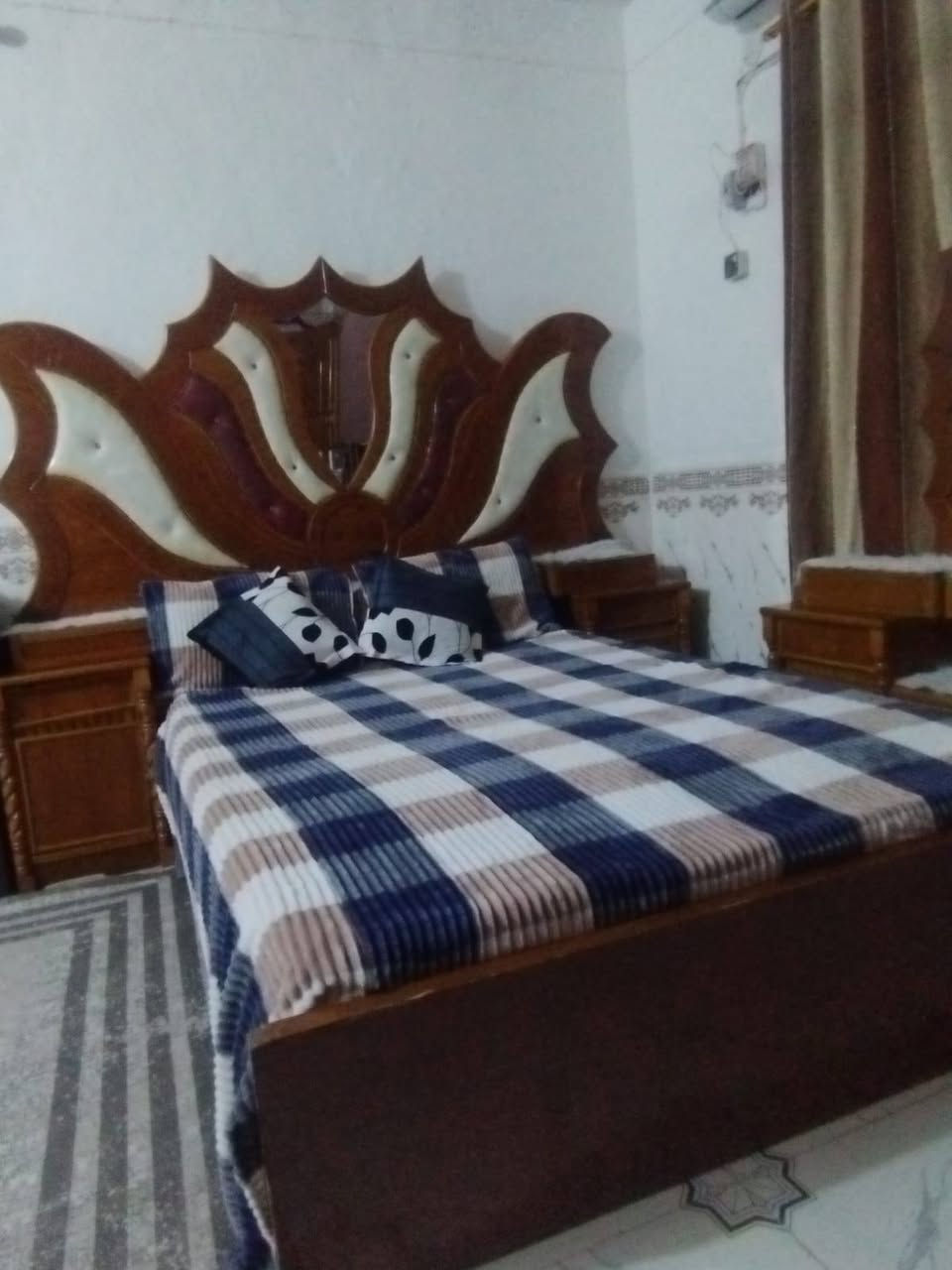 غرف اخشاب ام سته تزكام  للبيع العنوان الماجديه انا مكلف بالنشر الشراي اتصل على رقم ***********
