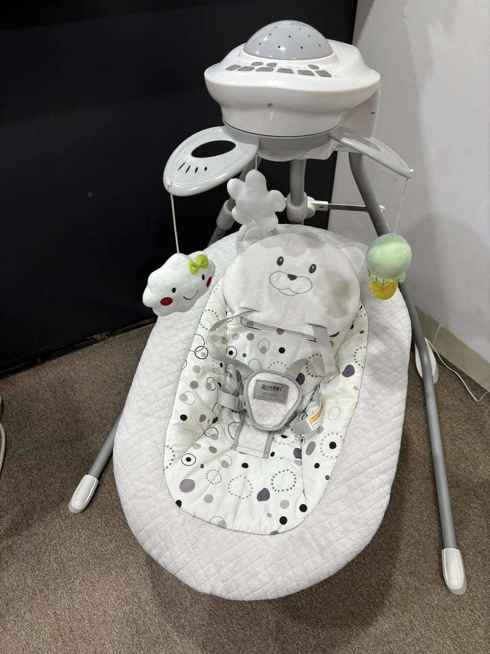 هزاز ماركة Ronbei الاصلي كهربائي وشحن… حجم كبير …وضعيتين للنوم .. اربع سرعات مع موسيقى ونظامين اضاءة… من عمر يوم  لعمر ثلاث سنوات جديد للبيع


**إذا كنت صاحب هذا الإعلان وتريد حذفه لأي سبب، رجاءا أرسل رسالة إلى الدعم الفني**