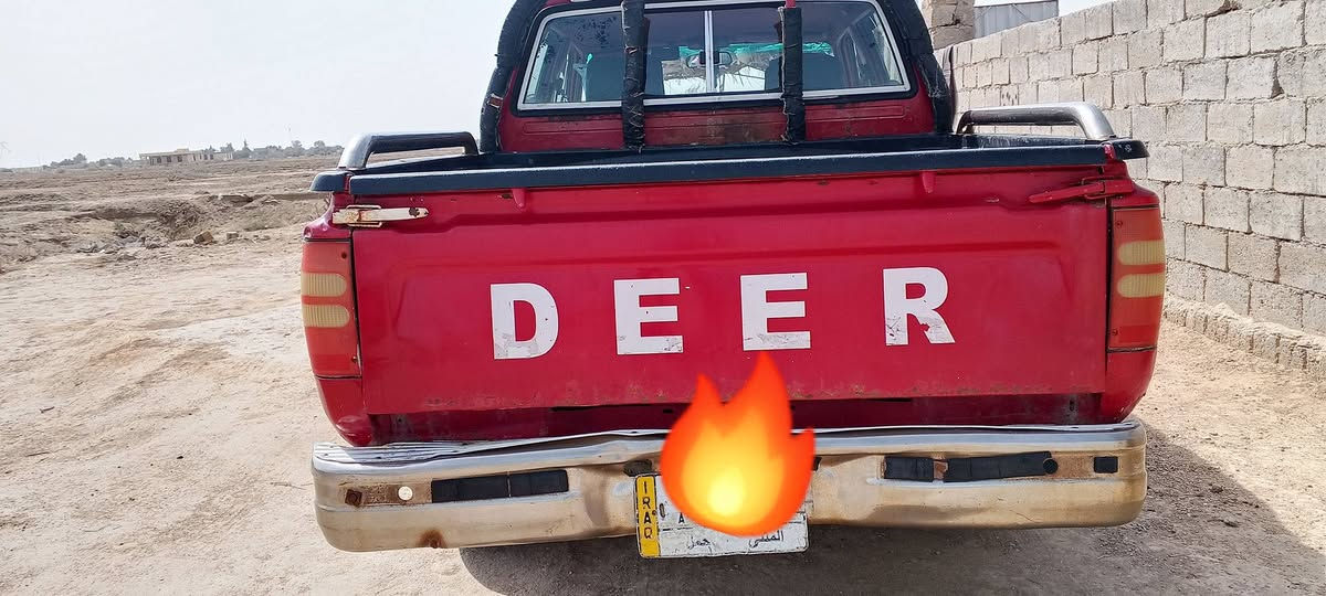 يالله السلام عليكم
اخوان بيكم دير موديل 2011 
 حداديه سدر كشر خير من الله 
مكينتها فول 
دواخل احمر 
دشبول كسر مابيه 
مرايات كهربائيه
سنويتها تنتهي بشهر ال12
شرط التحويل  السعر 45 وبيه مجال 

العنوان بابل ناحيت الطليعه  موجود 
لتواصل ماسنجر 
او ***********
ادمن🙏
