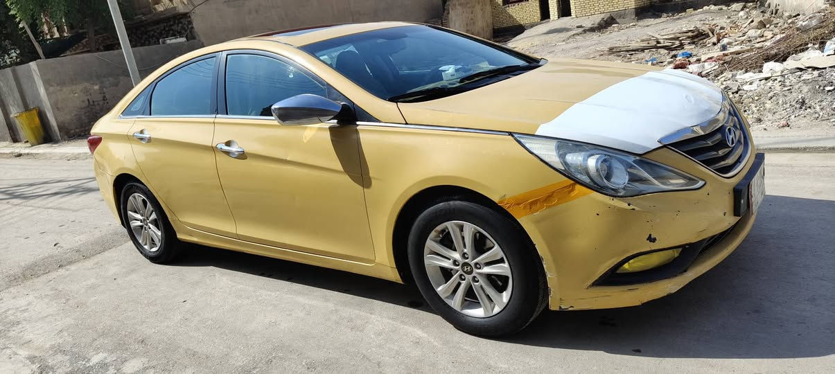 سلام عليكم سونات البيع مضلع موديل 12 سيارة سنويه منتهى صالي شهر  جاهز فول مواصفات بصمه وفتح بل قماره  مكينه وكير جديد توني شدهن حادث بنيد وجاملغ بدون داخل رقم ذي قار راعيه بل يم بل ناصريه مركز يريد تحويل شراط مكانه الناصريه مركز هاذ رقم *********** سعر 92 بيه مجال
