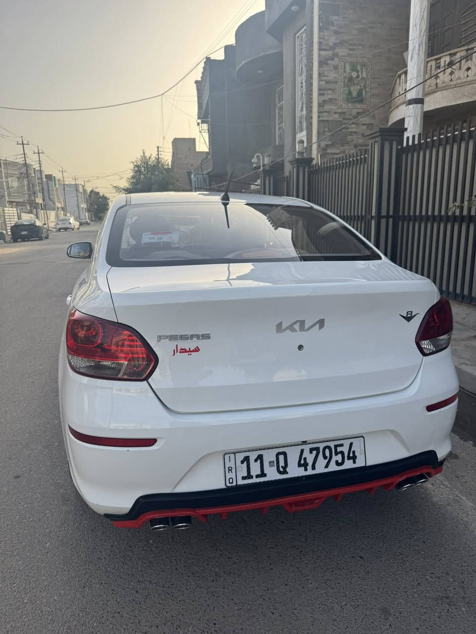 � للبيع: كيا بيكاس 2023

 • مشياها: 32,000 كم
 • المحرك: 1400
 • الكير: AT
 • سيارة اقتصادية وتبريد ثلج ❄️
 • بيها طخة واضحة بالصورة مصابغها
 • السيارة تعبان عليها وأعتبرها مثل بنتي ❤️ بس للضرورة احكام
 • هزة جديدة وسنوية جديدة باسمي
 • مكانها: بغداد، الدورة
 • السعر: 12,600$ 💰�📞 للتواصل: 0772 530 4099
