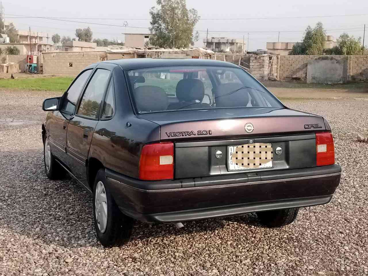 موديل 91
محرك شرط لاتنقيص ولاتبخير 

كير عل ثالث يفلت فقط

سيارة لاصرف ولانفخ من التبديلة للتبديلة 

ارفلو مظبوط نوزلات مظبوطة 

قطارة بلبانزين 

ترايك بغداد 

رقم الماني سنوية مامنتهية اني شرعيها وكالة وتحويل 

السعر 40 وبيها مجال للشراي 

سيارة حلوة ونظيفة وشوف العين يبري الذمة

***********
