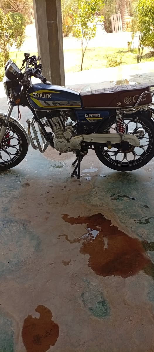 سلام عليكم دراجه ايراني للبيع 2023 دراجه مكفوله اوراق كامله ما بيهه اي نقوصات مكان بغداد سبع البور السعر 575 وبيها مجال رقم ***********
