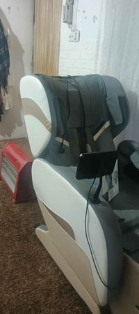 كرسي مساج • مستعمل شهر • دهوك