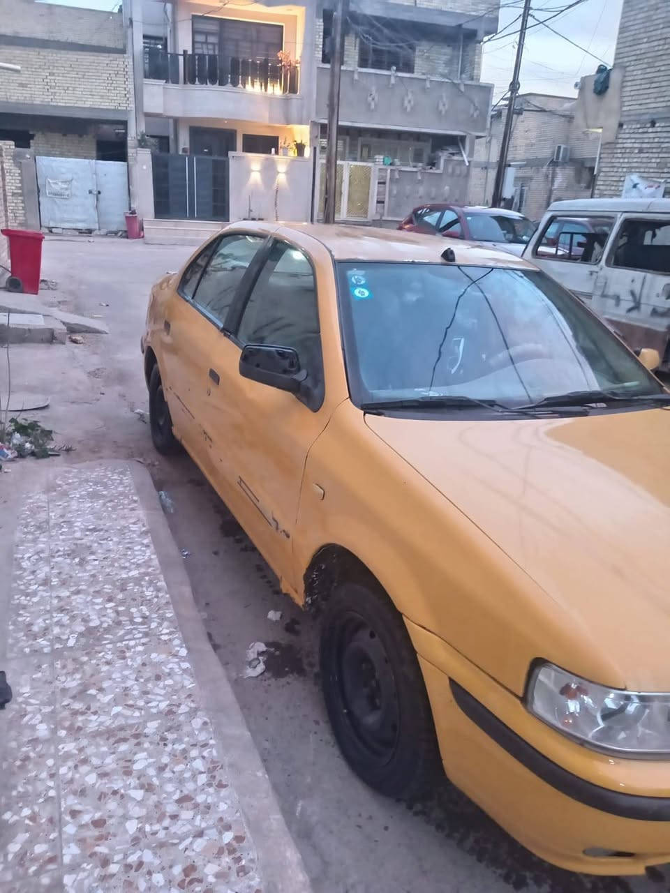 السلام عليكم سمند مديل 11 للبيع كير مكينه خير من الله تبريد ثلج السياره باسمي تحويل ثاني يوم  بنرادلها شويه ترتيبات عليها هيأة 6اشهر السعر 26  وبيها مجال 
مكاني بغداد الغزاليه 
***********
***********
