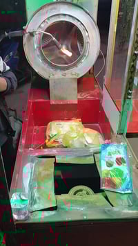 عربانة حب وشامية وجبس الجدر موجودة السعر 300 العنوان الشعلة  077189841...