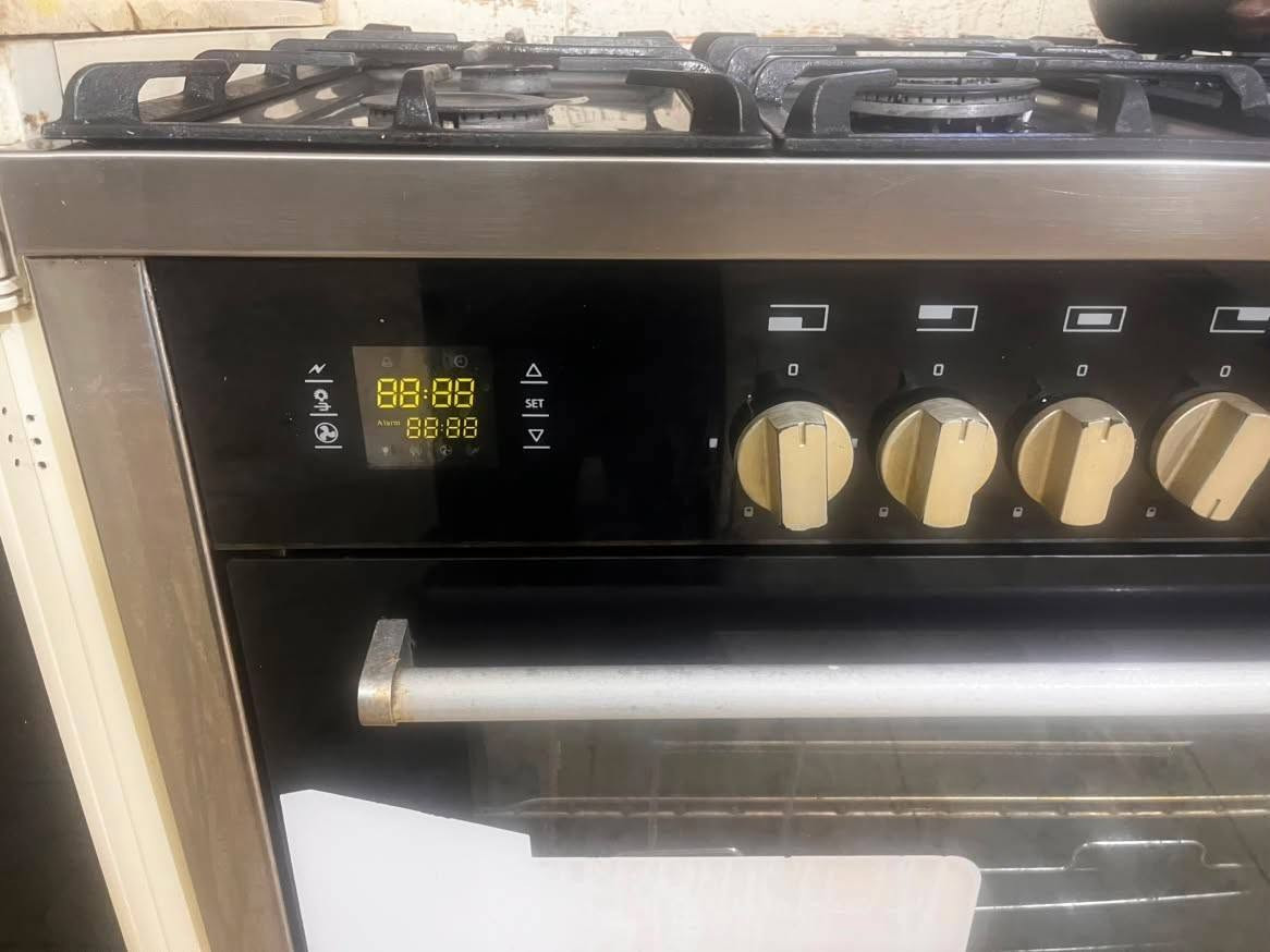 طباخ فريش نوعيه الزينه نظيف مابي اي ضرر ناره تخبل  حجم الكبير   السعر 600وبي مجال مكان بغداد رحمانيه شعله


**إذا كنت صاحب هذا الإعلان وتريد حذفه لأي سبب، رجاءا أرسل رسالة إلى الدعم الفني**