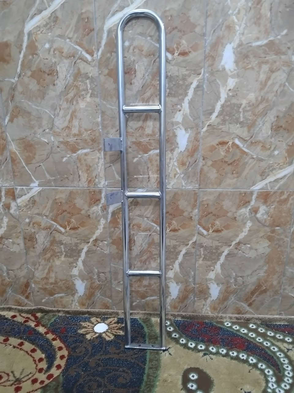 سلام عليكم غراض مال هايسه البيع عبوه ب60 و بيهه مجال و الدرج نضيف جديد ب75و اهم بي مجال و تلبيسات كاملات  ب60 و اهم بيهن مجال تصل عله هاذه الرقم و بيك خير و تدلل ***********
