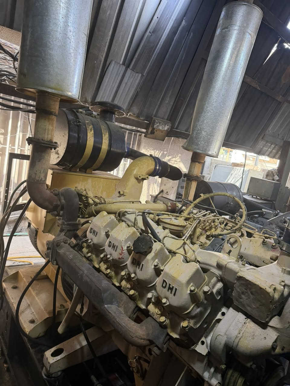 السلام عليكم دايو 8 سلندر  استندر  350 klv  المكان بغداد البلديات الاتصال  ***********
