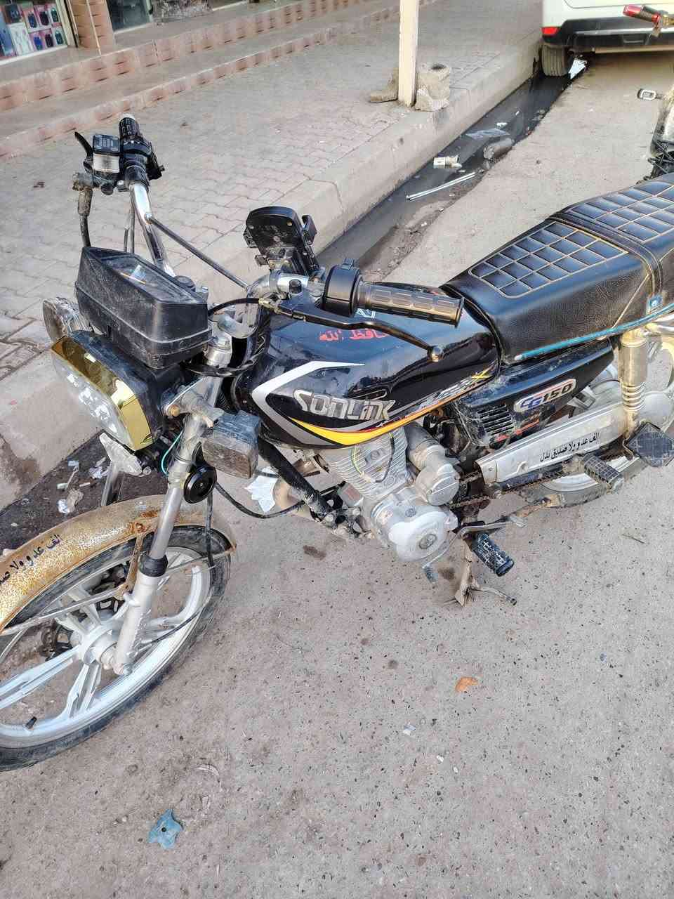 للبيع ماطور 5 كير موديل 2021 كهربائيات كامل شغاله السعر 350 مكاني الحويجة ناحية ***********
