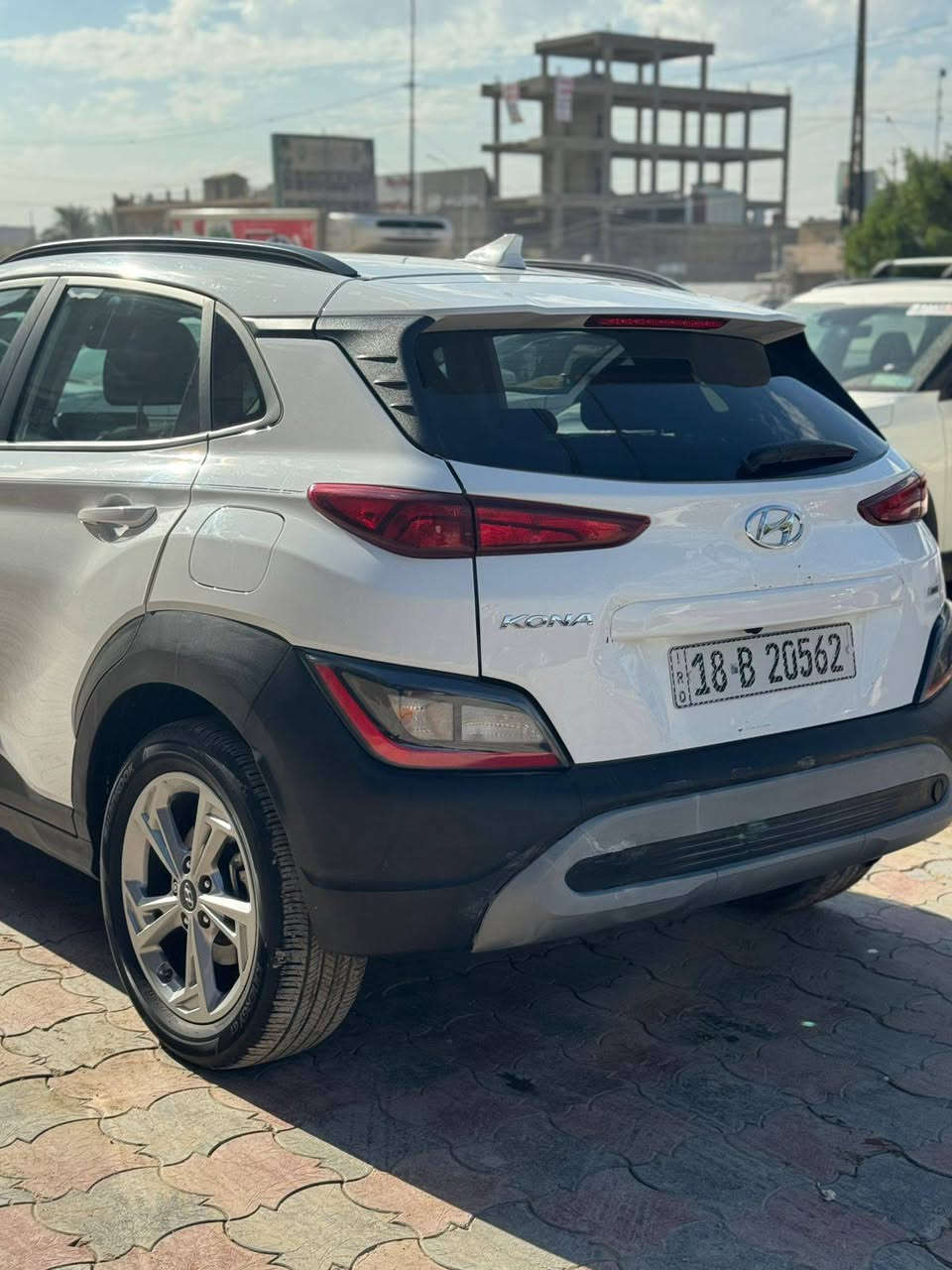 السلام عليكم ( بيع فقط بدون مراوس )

هونداي كونا 2023 محرك 2000 دوش

 ( بدون ايرباك جميع الايرباكات سليمة  )

  ( ماشية 13 الف )

 رقم بابل سياره ب اسمي ترقيم ودخول جديد هزة وفحص كلة جديد

( صور الحادث بلمنشور )

المواصفات :
كامل مواصفات عدا الفتحه 

سياره فور ويل 

بصمة تشغيل + بصمة ابواب

تشغيل عن بعد

شاشة كبيرةتدعم كار بلي +gps

نقطة عمياء بالمري+ اشاير بالمري

رادار امامي تنبيه مانع تصادم

رادارات جانبيه تنبيه

رادا خلفي تنبيه عند الرجوع بريك ذاتي 

تحديد مسار نظام السياقة الذاتية بين الخطوط

شاشة اعطال  ملونة مع ترحيب 

ثلاث وضعيات للقياده normal + sport + smart

‏‎مانع انزلاق

‏‎منافذ شحن و طاقة

‏‎زر طوارئ

‏‎نظام مساعد نزول منحدرات

‏‎لايتات امامية لد نهاري

تبريد بلادي ثلج

كروس سرعة

تحكم ستيرن فول

كشن السائق كهرباء

حادثها بنيد فقط متعدل ع بارد ومصبوغ شبر منه بدون اي دواخل
سياره جاهزة بدون تبديل اي قطعه 
سعر 165 مكاني بابل 
***********
