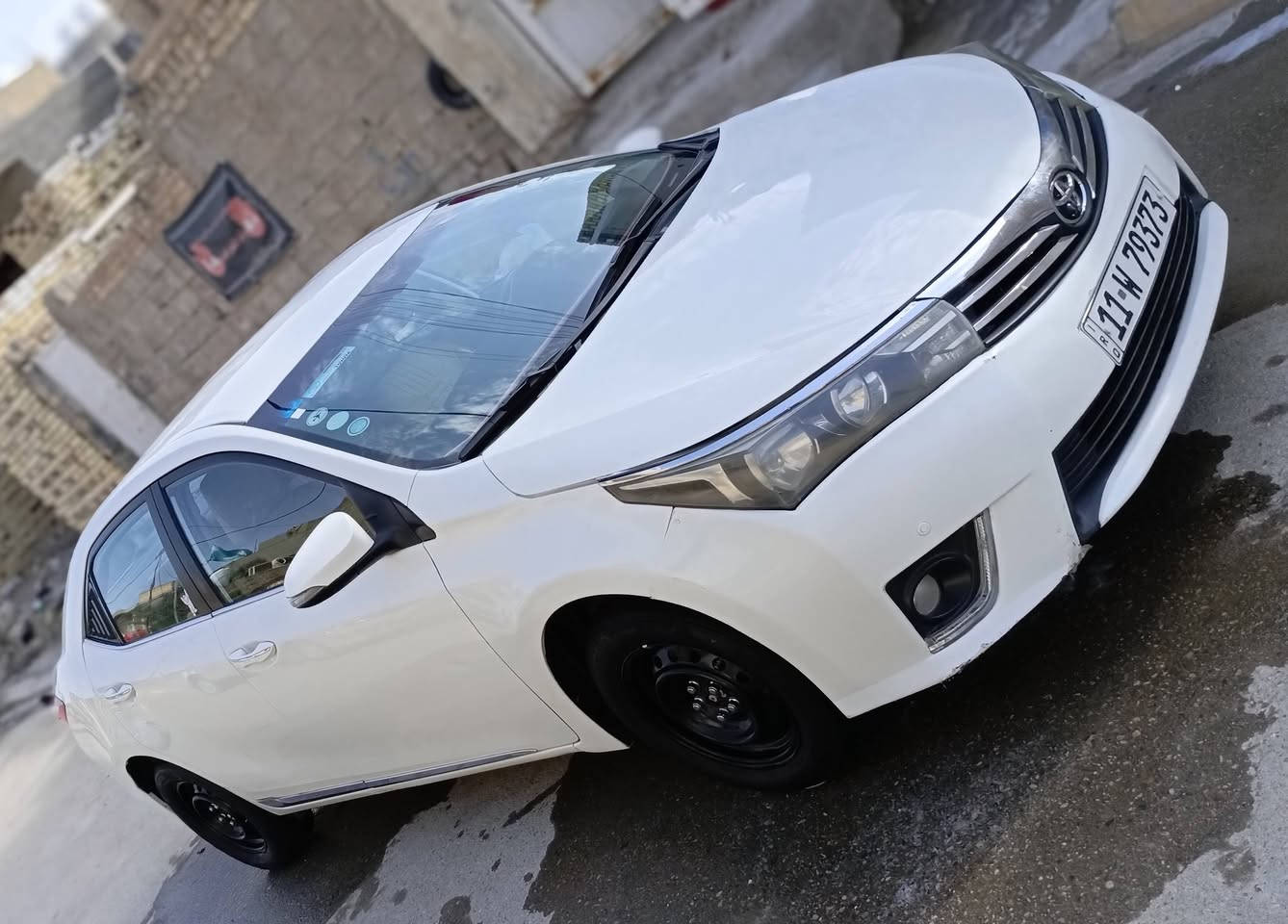 سلام عليكم سياره كورولا موديل السياره 2015 خليجيه رقم بغداد مشروع وطني سنويه جديده  رقم جديد تحويل مباشر بلسم السياره جاهزة من كلشي مكان سياره واسط السياره مكفولة كفالة عامه من ضربة كص نقل جثه والوصولايات والصبغ حزام مكينه ولكير مكفولات تبريد شغال السياره اي نقص مابيه حداديه خلفي امامي جديده تخم تاير جديد السياره فول مواصفات  تحكم استيرن اشاره بلمري بصمه تشغيل ستيراد خاص شركه العامه سعر السياره 118ورقه بيه مجال حك جيه رقم موبايل صاحب سيارة موجود بلنشر 
***********
