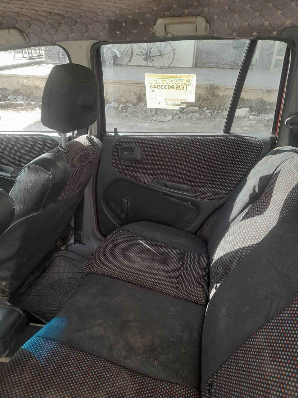 السلام عليكم اوبل استره نضيفه حلوه السياره بلادي تبريد موديل 1994 داخل حلو لون احمر لا ضربه لا كصه السياره جاهزه كهربائية كله شغاله محرك 2000 اوتوماتيك ابطاين جدد دشبوب جديد محرك وكير ابلادي تايرات جدد السياره انشالله ربع ما اذب عليه السياره مصبوغه جراد فقط لجماليه  مكان السياره بغداد ابو غريب حي الشهداء قرب محطه جوهره العدنان *********** عمي السعر 50 وبيه مجال ولحاب يتصل هاذا الرقم بي واتساب على فكره السياره ما أكدر اتعامل اذا ما تجي وتكلب حبيبي
