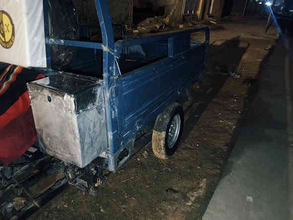 السلام عليكم
ستوته للبيع
مديل ٢٠١٣
رقم أبيض وسنويه
أبو الوكاله عامه بل فجر 
شغل وطلع جاهزه 
بيها لحيم يم المساند مال الركبه
السعر ٩٠٠وبيها مجال
رقم الهاتف ***********
