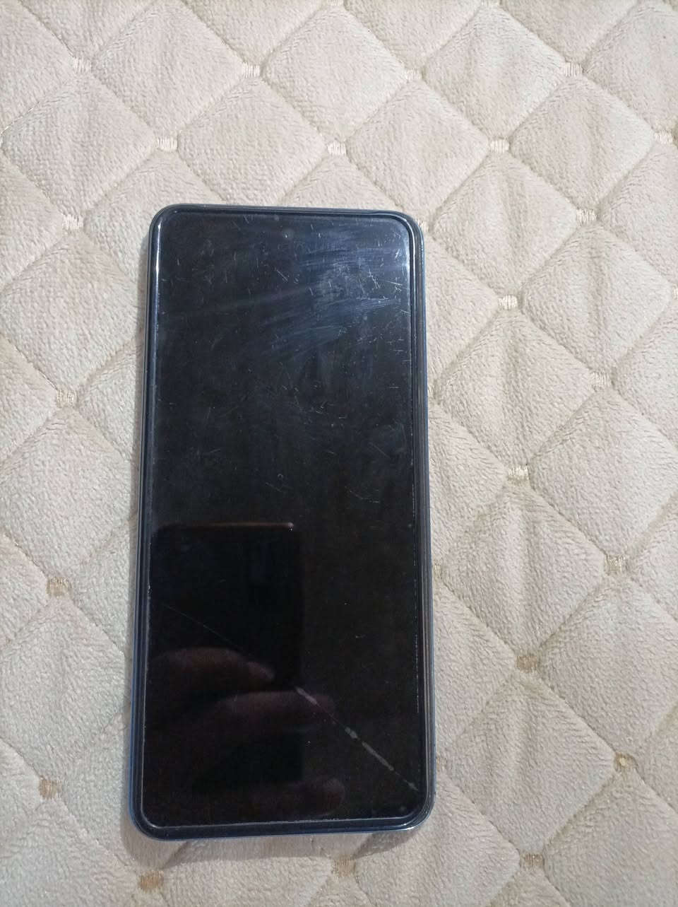 انفنكس هوت 40i
🔴Ram 4+4
🔴Hard 128
🔴battery 5000
🔴Fast charging with Type C port
🔴Android 13
🔴Rear camera 50m
🔴Front camera 32m

الجهاز شغال مابي اي خلل 
🚫فقط فطر بل كلاس مثل ما موضح بالصورة ومايأثر

موصل ايمن تموز
سعر 80 بيه مجال بسيط


**إذا كنت صاحب هذا الإعلان وتريد حذفه لأي سبب، رجاءا أرسل رسالة إلى الدعم الفني**