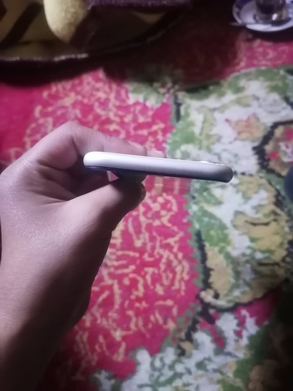 ايفون 11 عادي ذاكره 128 بطاريه 95 دبل سيم قافل اي كلاود السعر 80 بي مجال ***********3
