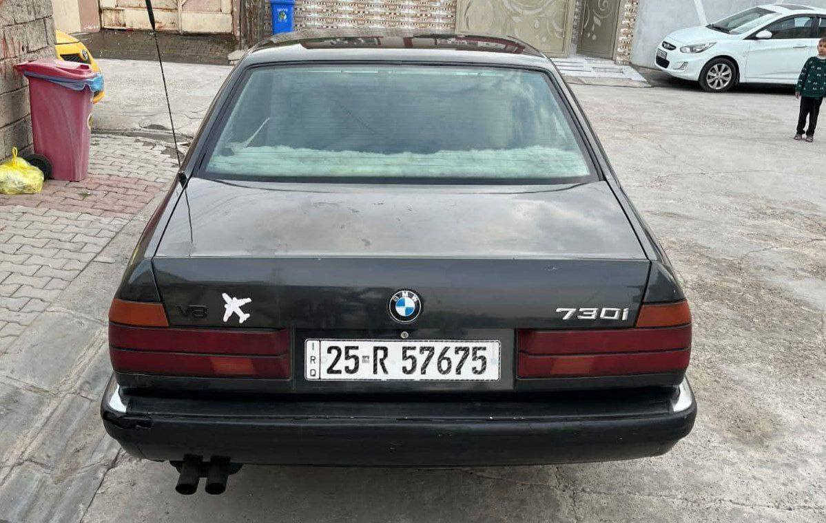 احلى وانظف بي ام دبليو E46 بالعراق موديل 1999
حجم المحرك 28 دجتل دبل فانوص
رقم بغداد جديد وهزه جديده وسنويه جديده 
السياره عليها تعمير وادامه كامله من صدر ومحرك وكير وكهربائيات وتبريد كله شغال 
تخم تاير ويل جديد سياره 
السياره مصبوغه عام وصبغها بحاله جيده جدا 
ضرر السياره في التاير الامامي وصار اكو تعديل بشاصي الامامي جه اليمين سياره معمره تعمير كامل وجاهزه هاي تفاصيلها وصورها 
للاستفسار ***********
