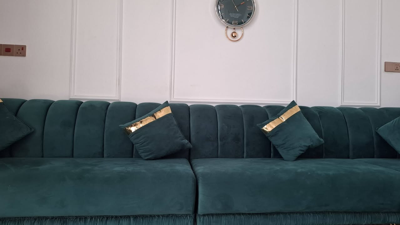 السلام عليكم

عندي تخم ديوان استخدام جدا قليل
قماش مخملي قديفة درجة أولى
عشر مقاعد راهية (سبعة متر )
وشغل درجة أولى وراقي
ابيع بنصف السعر ٤٥٠ وبيه مجال
سبب البيع صغر المكان
جميل جدا وبالعافية على الي ياخذة
الموقع كربلاء حي التحدي


**إذا كنت صاحب هذا الإعلان وتريد حذفه لأي سبب، رجاءا أرسل رسالة إلى الدعم الفني**