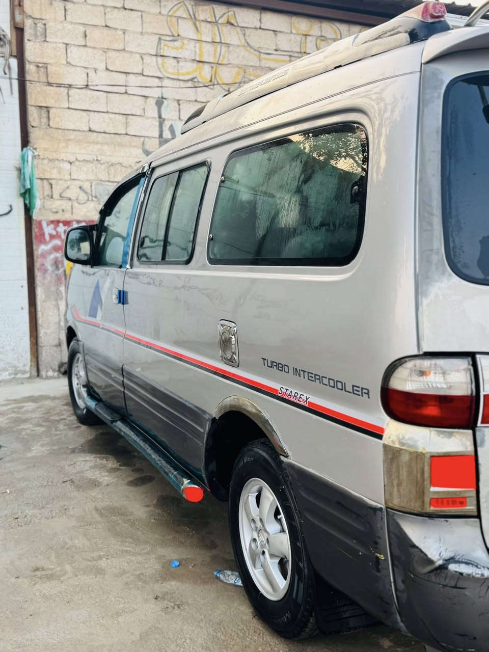 السلام عليكم ستاركس للبيع موديل ٢٠٠٧
بغداد الماني سنويه ٢٠٢٩ مصفره كامله 
محرك جديد كير عادي حداديه جديده 
تبريد شغال شاصي واحد معمر تخم تاير 
جاملج واحد صبغ وره باب سلايت اثر جراد الباقي كفاله السعر $٧٨وبيه مجال قليل العنوان بابل ***********
***********
