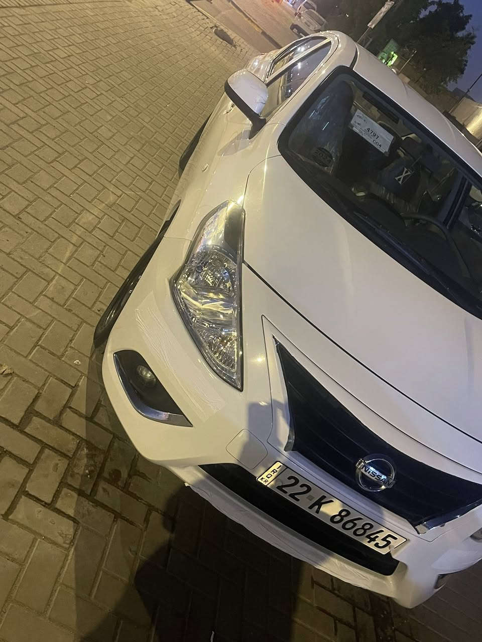 نيسان صني هندي بيها صبغ يم قبق عل كد شبر البانزين والباب كارت جديده كلش ماشيه 45  سبير منازل كاعيه ارضيه جلد  السعر 122 وبيها مجال  البصره حي المهندسين  رقم الهاتف ***********
