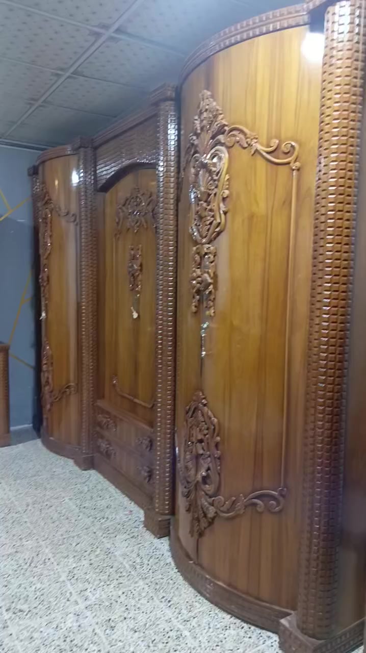 خشب فول ثقيل نضافه 100/95
عنوان موصل جانب الأيسر 
***********
‏‪***********‬‏
