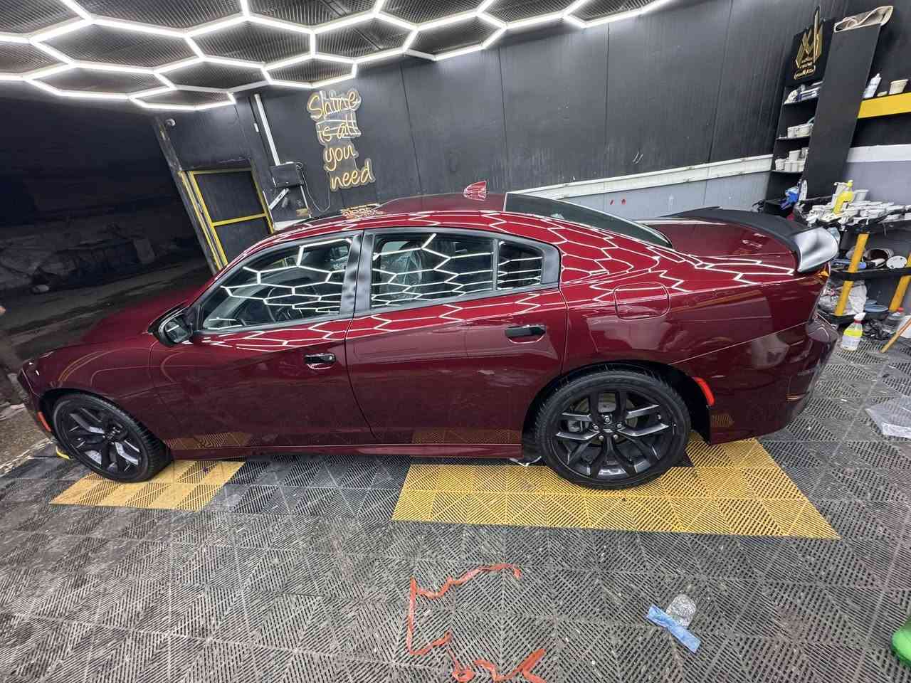 بسم الله
دوج جارجر جي تي
‏DODGE CHARGER GT. 2023
اللون: احمر (ماروني)
عداد المسافات ٢٥الف مايل قابل لزيادة
حادث السيارة( كلين بدون صبغ ) فقط بارد شبر بلبنيد باقي كفالة فول مواصفات
المواصفات:
٦سلندر محرك(٣٦٠٠)
فتحة
كرسي كهرباء
كراسي سپورت(حضن)
شاشة_امامية_كبيرة_اصلية_لمس_حراري_(11 inch)_الجديدة_كليا
نظام_خرائط_(نظام ملاحة)_navigatio
نظام_مساعدة_بدء_التشغيل_على_المرتفعات
نظام_التحكم_بالاداء
نظام_قياس_قوة_المحرك
‏AUTO_START
نظام_التحكم_بالانطلاق
نظام_اعداد_نمط_القيادة
نظام_اعداد_النمط_الرياضي
نظام_اعداد_النمط_الافتراضي
مراة_هيتر 
كامرة خلفية اصلية
شاشة عرض الاعطال
تشغيل عن بعد
كروس سرعة
فول تحكم استيرن(جهتين امامي+جهتين خلفي)
دبل كير(عادي+أوتوماتيك)
ناقل حركة 8 نمر
نظام_SUPER_TRACK_PAK
نظام_سپورت_SPORT
نظام مانع انزلاق ABS
حساس خلفي
نظام تحكم بمستوى الانارة الداخلي
نظام تحكم بمستوى الضوء الداخلي
لايت عدسة
لد نهاري
بك لايت LED
ويل_20_SRT 
مدخل
‏CARPLAY  
‏المكان بغداد حي جميلة

ملاحضة : السيارة مغلفة نانو سيراميك من جيوشيلد ضمان ٥ سنوات

السعر 285 ورقة
***********
