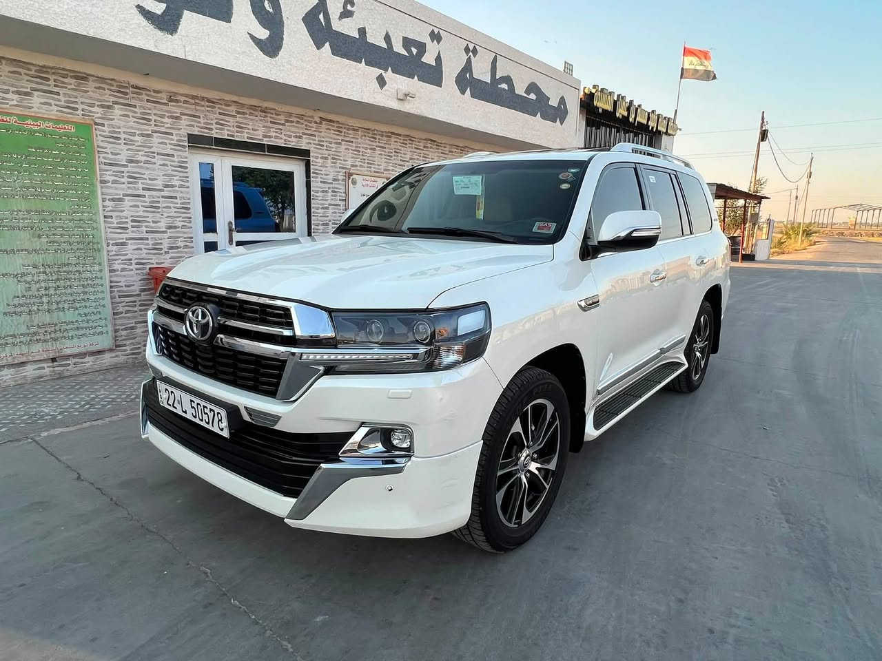 لاندكروزر 2021  GXR

ماشيه ٧٥،٠٠٠ ‏‎

‏‎لاندکروزر 2021

‏‎محرک 6 سلندر 

‏‎ مواصفات

‏‎شاشة كبير لمس
 
  شحن موبایل
‏
تخم تاير الاصلي جديد

‏‎سيارة حيل نظيفة كلشي عل بلاد لوك

مكان السياره واسط الزبيدية

للاستفسار

***********
