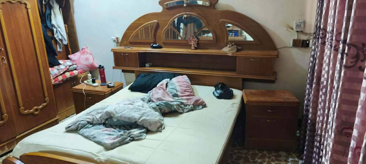 غرفه خشب ثقيل ونظيفه عنوان حي الوحده متكونه من كنتور وتخت كمادين وميز تواليت وزاريه


**إذا كنت صاحب هذا الإعلان وتريد حذفه لأي سبب، رجاءا أرسل رسالة إلى الدعم الفني**