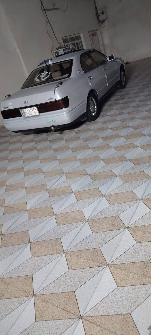 سلام عليكم  بطه كراون موديل 95 السياره مكفوله كفاله عامه من ضربه وصبغ وتبديل ونقل جثه وصوليات مواصفات السياره كشنات4 كهربائي ستيرن كهربائي مري شفط جنجر ست اقراص دمام خلفي شاشه حداديه جديده يم ضافر التميمي  تخم تاير جديد السعر خاس رقم الهاتف *********** مكلف بل نشر
