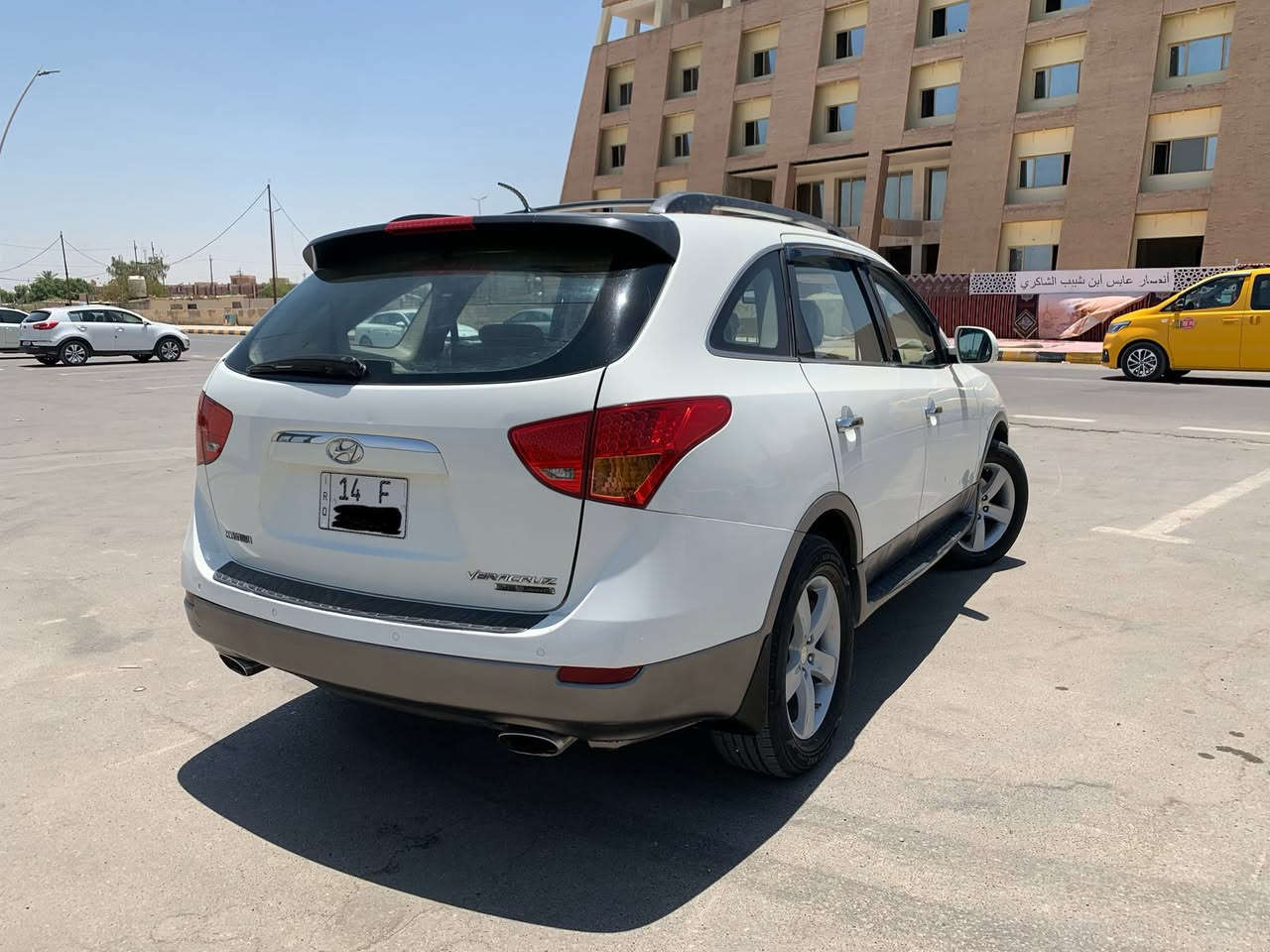 هونداي فيركروز 2008 خليجي مكفوله كفاله عامه حت دعاميات ما عدا تكحيلات بسيطه مع بارد بسيط 
فور ويل درايف 
المواصفات كالاتي
رقم بصرة بسمنه  هزه سنويه كله جديد
بصمة تشغيل ابواب
سلايد روف
ستيرن تحكم كهرباء
كشن السائق تحكم كهرباء ذاكرة وضعيتين
كشنات عدد ٧
تبريد عدد ثلاثة قطع 
ضوء ترحيب واشاير وقلاب عند الرجوع للخلف
بك لايت لد
يدات نيكل خارجية
محرك 3800 دبل كير عادي واوتماتيك فور ويل
( المحرك والكير والصدر والتبريد مكفول )

مرايا عاكسة للضوء اوتو دم
شاشة وكاميرا خلفيه
تخم تاير 
جاهزة بدون نقص

ملاحظة: مع وجود كتاب سونار الفحص 

مكان السيارة: الناصرية مركز/ السعر١١٥ بيه مجال
للاستفسار الاتصال ***********
