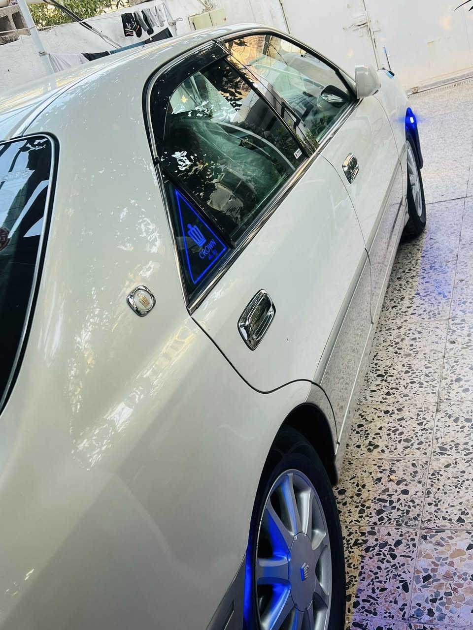 السلام عليكم ملكه 2003 رقم انكليزي وسنويه بسمي تحويل ثاني يوم مشروع وطني  
3 دكم 
السياره جاهزه من كلشي حداديه تخم تاير جديد ويل نجمه 
كشنات كهرباء 
تحكم ستيرن 
اريل كهرباء 
السياره خضراويه 
مري شفط 
شاشه بلوتوث صوره وصوت كامره خلفيه 
برده كهرباء
لايت زنون اصل  
السياره يشهد الله خير من الله 
السعر 140 وبيهة مجال للطيبين  
العنوان بغداد 
رقم الهاتف ***********
