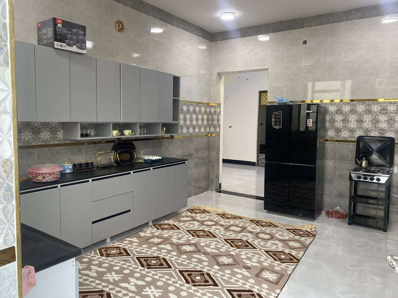 #بيت_للبيع
مساحه الارض 711م 
مساحه البناء 200م 
بناء_طابوق_حديث
#جنس_الارض_زراعي_يبعد_عن_نهر_الفرات_50متر_وعن_السده100متر
يتكون من (استقبال،صاله،مطبخ،غرفتين،بيتونه ع طول الصاله،مجموعه صحيات داخليه وخارجيه)  
خدمات كامله
#العنوان_حصيبه_الشرقيه_البدمنه
مجاور بيت #الاستاذ_عماد_حميد_عبدالله_مدير_بلديات_الانبار
التفاصيل 
للاستفسار ***********
